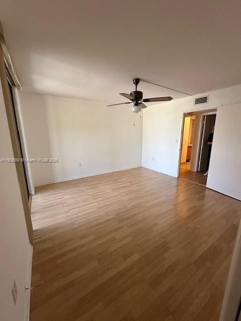 Active With Contract: $2,250 (2 beds, 2 baths, 965 Square Feet)