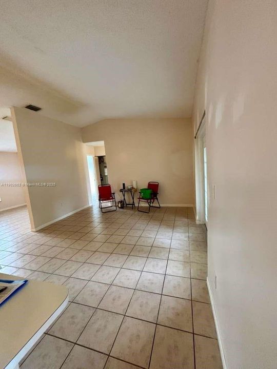 Active With Contract: $535,000 (3 beds, 2 baths, 1340 Square Feet)