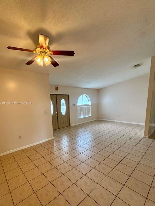 Active With Contract: $535,000 (3 beds, 2 baths, 1340 Square Feet)