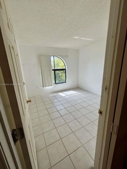 Active With Contract: $535,000 (3 beds, 2 baths, 1340 Square Feet)