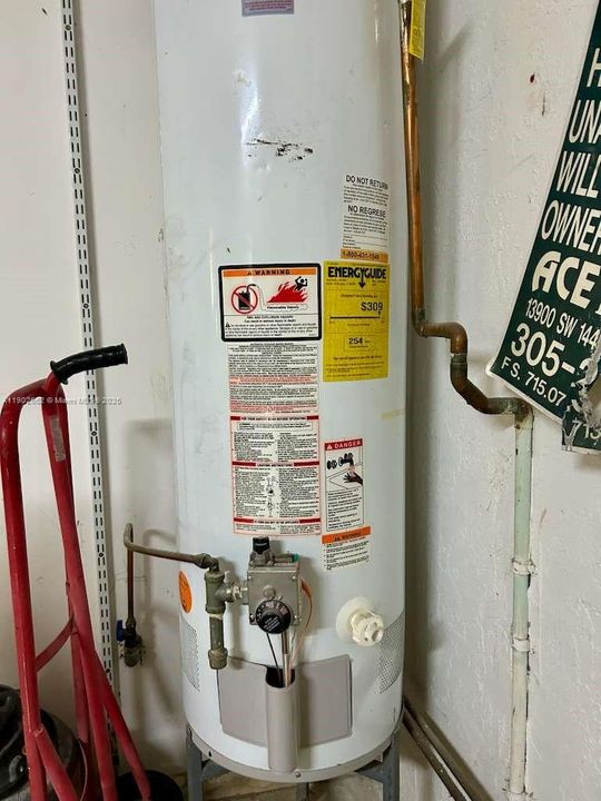 Active With Contract: $535,000 (3 beds, 2 baths, 1340 Square Feet)