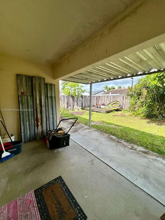 Active With Contract: $535,000 (3 beds, 2 baths, 1340 Square Feet)