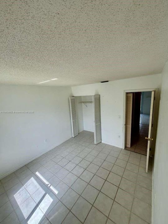 Active With Contract: $535,000 (3 beds, 2 baths, 1340 Square Feet)