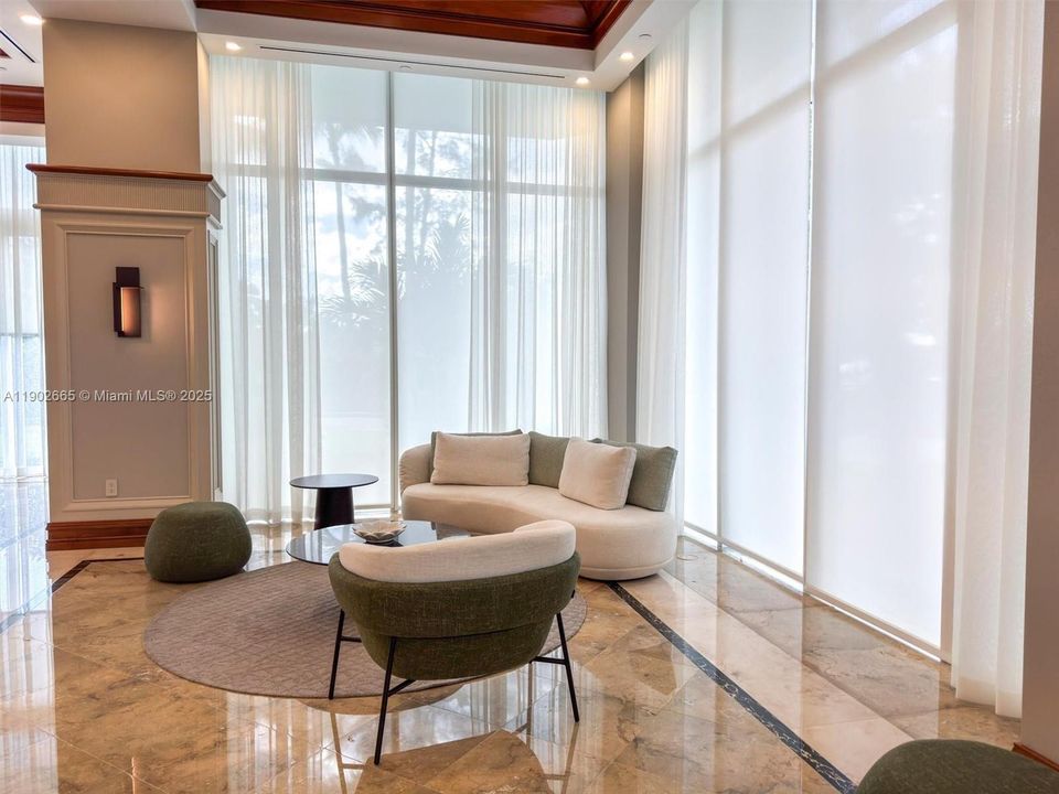 For Sale: $1,170,000 (2 beds, 2 baths, 1566 Square Feet)