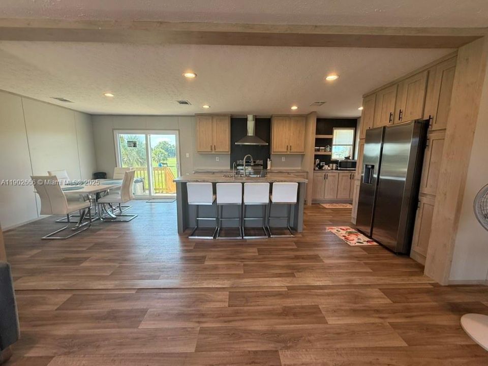 For Rent: $2,500 (4 beds, 2 baths, 0 Square Feet)