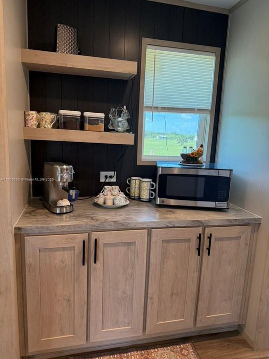 For Rent: $2,500 (4 beds, 2 baths, 0 Square Feet)