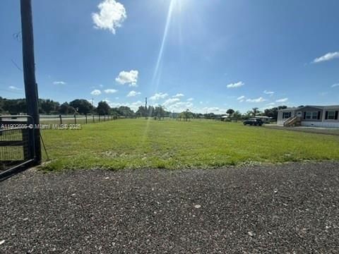 For Rent: $2,500 (4 beds, 2 baths, 0 Square Feet)