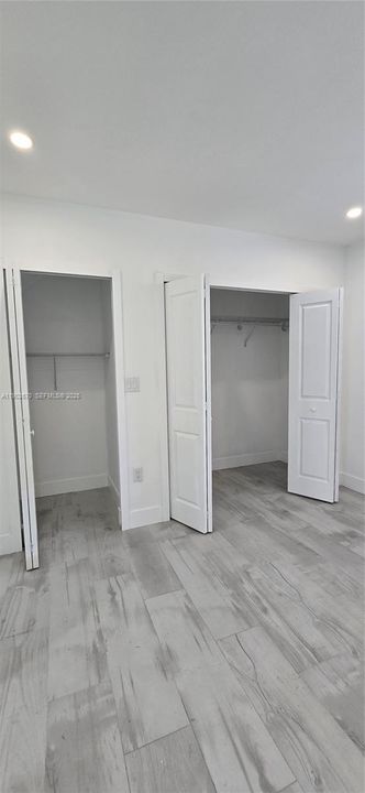 出租: $5,950 (5 贝兹, 4 浴室, 2470 平方英尺)