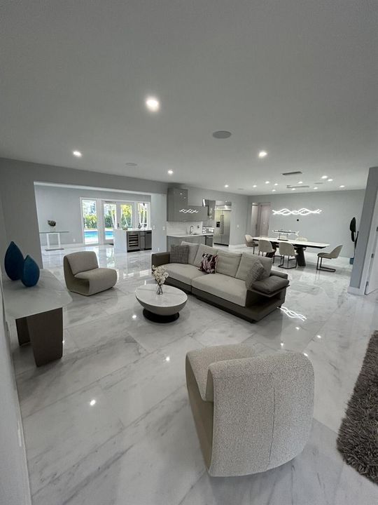 2520 living