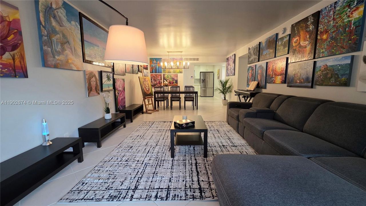 For Sale: $135,500 (1 beds, 1 baths, 1000 Square Feet)