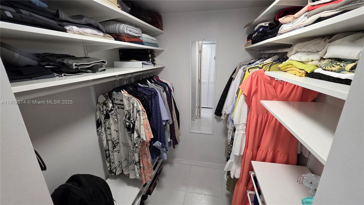 For Sale: $135,500 (1 beds, 1 baths, 1000 Square Feet)