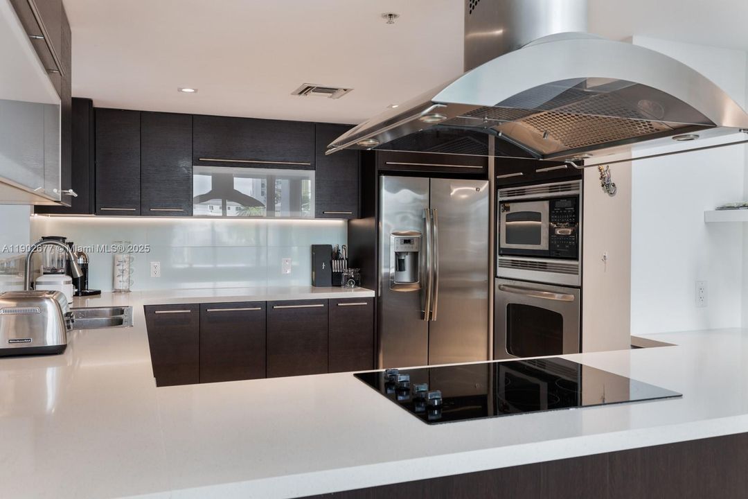 For Rent: $11,000 (4 beds, 4 baths, 2496 Square Feet)