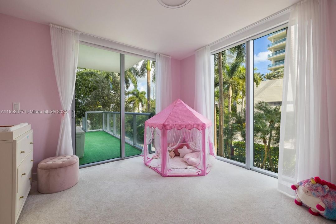 For Rent: $11,000 (4 beds, 4 baths, 2496 Square Feet)