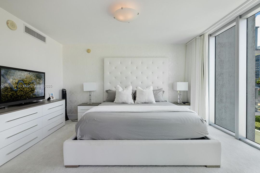 For Rent: $11,000 (4 beds, 4 baths, 2496 Square Feet)