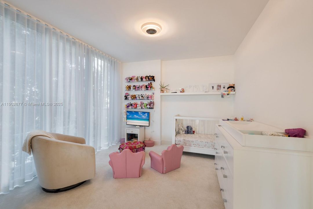 For Rent: $11,000 (4 beds, 4 baths, 2496 Square Feet)