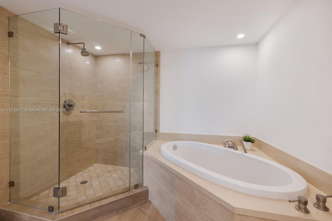 For Rent: $11,000 (4 beds, 4 baths, 2496 Square Feet)