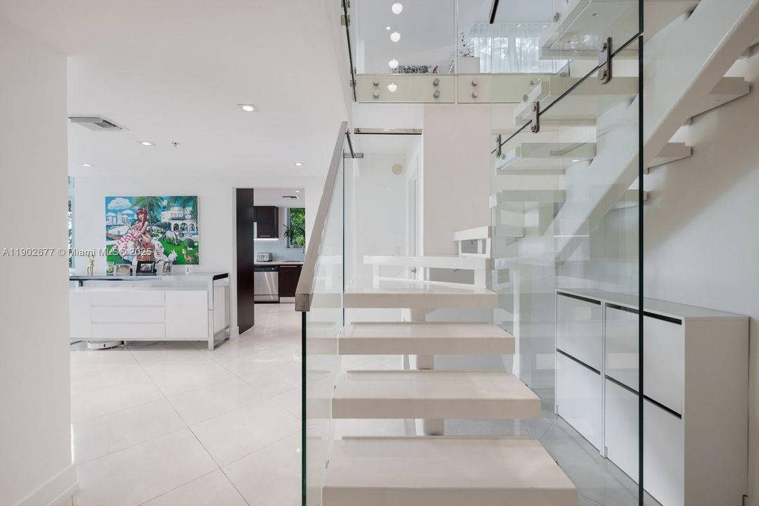 For Rent: $11,000 (4 beds, 4 baths, 2496 Square Feet)