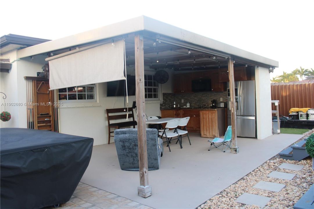 Recently Sold: $680,000 (4 beds, 2 baths, 2350 Square Feet)