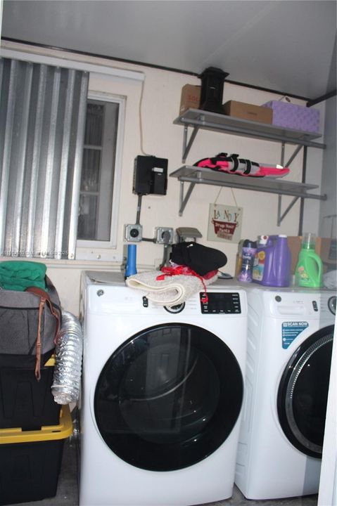 Recently Sold: $680,000 (4 beds, 2 baths, 2350 Square Feet)