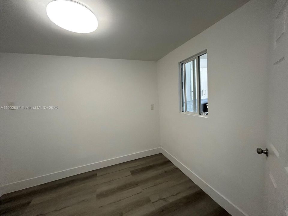 Recently Rented: $1,650 (1 beds, 1 baths, 820 Square Feet)