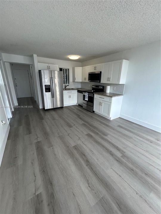 Recently Rented: $1,650 (1 beds, 1 baths, 820 Square Feet)