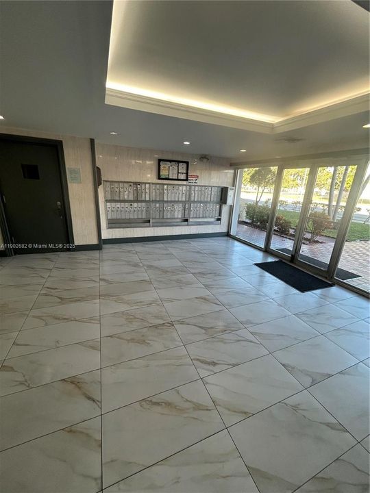 Recently Rented: $1,650 (1 beds, 1 baths, 820 Square Feet)