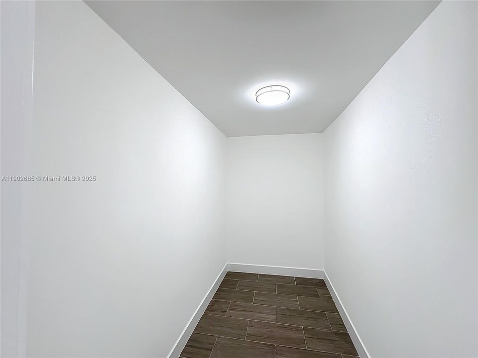 Active With Contract: $699,000 (4 beds, 3 baths, 1612 Square Feet)