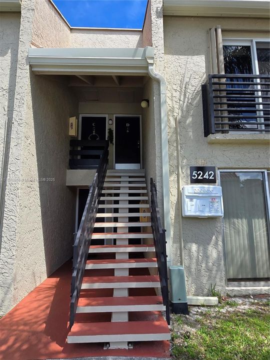 Active With Contract: $155,000 (2 beds, 1 baths, 684 Square Feet)