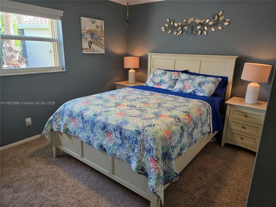 Active With Contract: $155,000 (2 beds, 1 baths, 684 Square Feet)