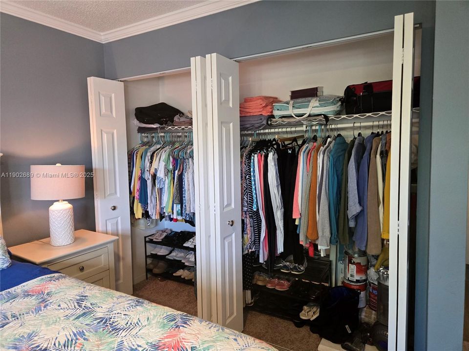 Active With Contract: $155,000 (2 beds, 1 baths, 684 Square Feet)