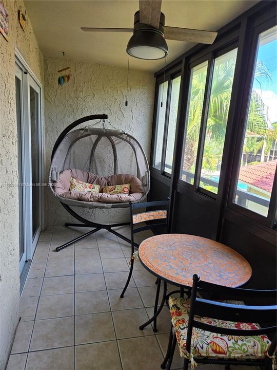 Active With Contract: $155,000 (2 beds, 1 baths, 684 Square Feet)