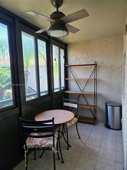Active With Contract: $155,000 (2 beds, 1 baths, 684 Square Feet)
