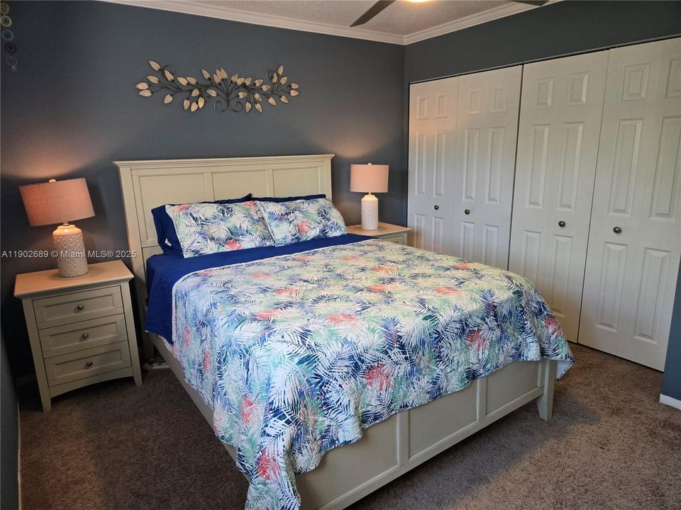 Active With Contract: $155,000 (2 beds, 1 baths, 684 Square Feet)