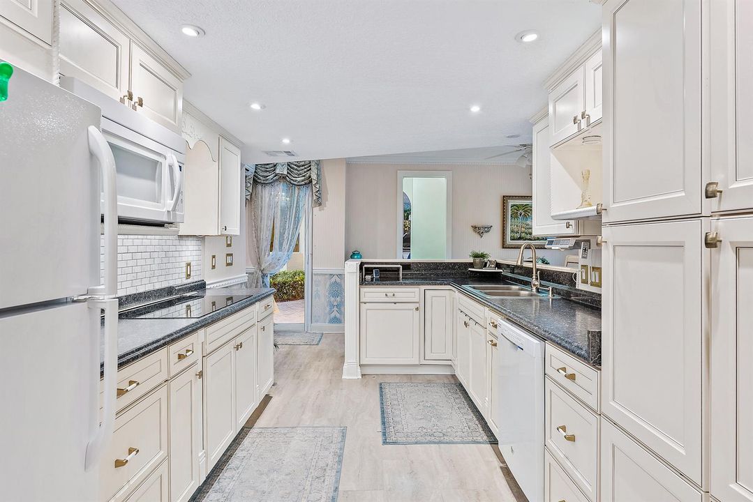 10248 Heronwood Lane
