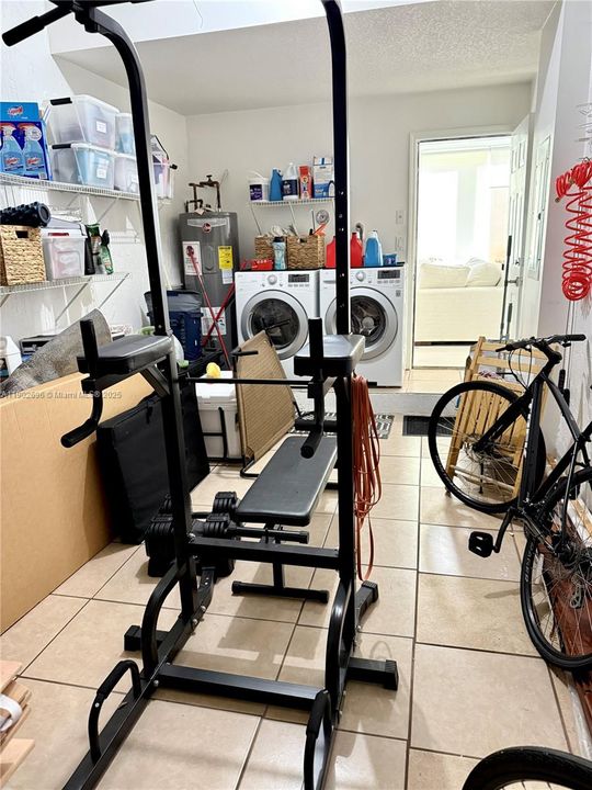 Recently Rented: $3,150 (3 beds, 2 baths, 1459 Square Feet)