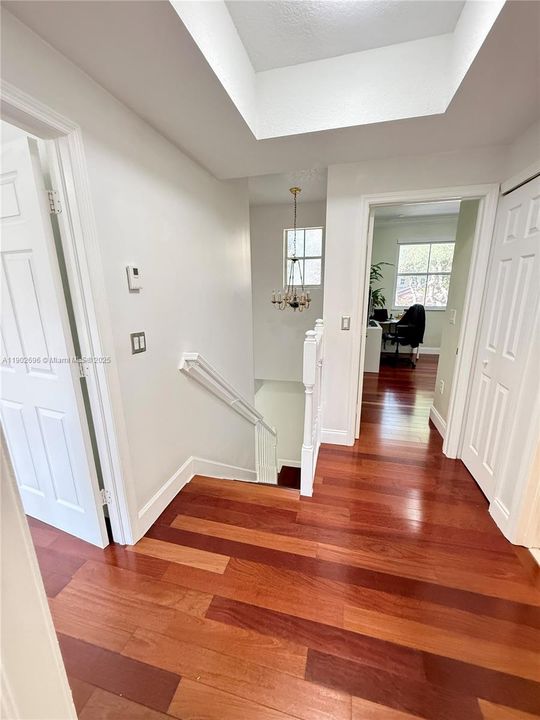 Recently Rented: $3,150 (3 beds, 2 baths, 1459 Square Feet)