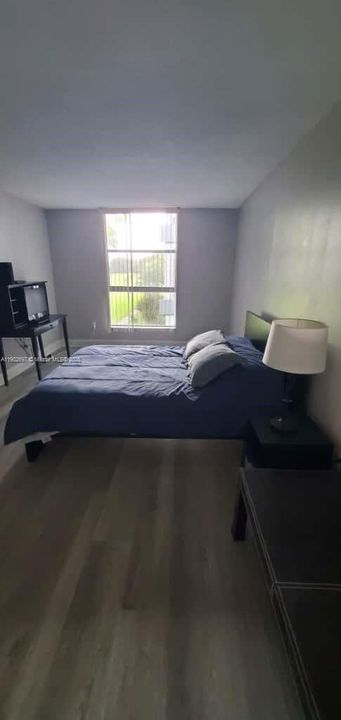For Rent: $1,575 (1 beds, 1 baths, 825 Square Feet)