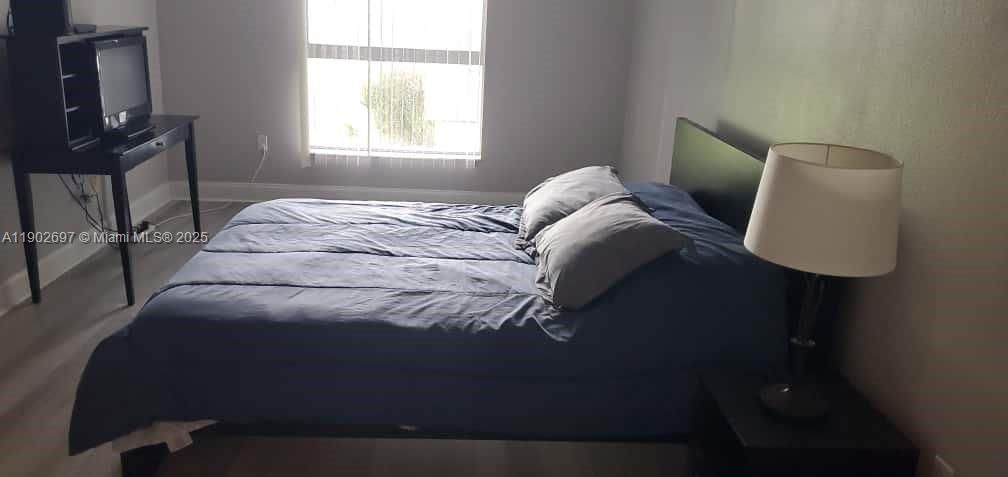 For Rent: $1,575 (1 beds, 1 baths, 825 Square Feet)