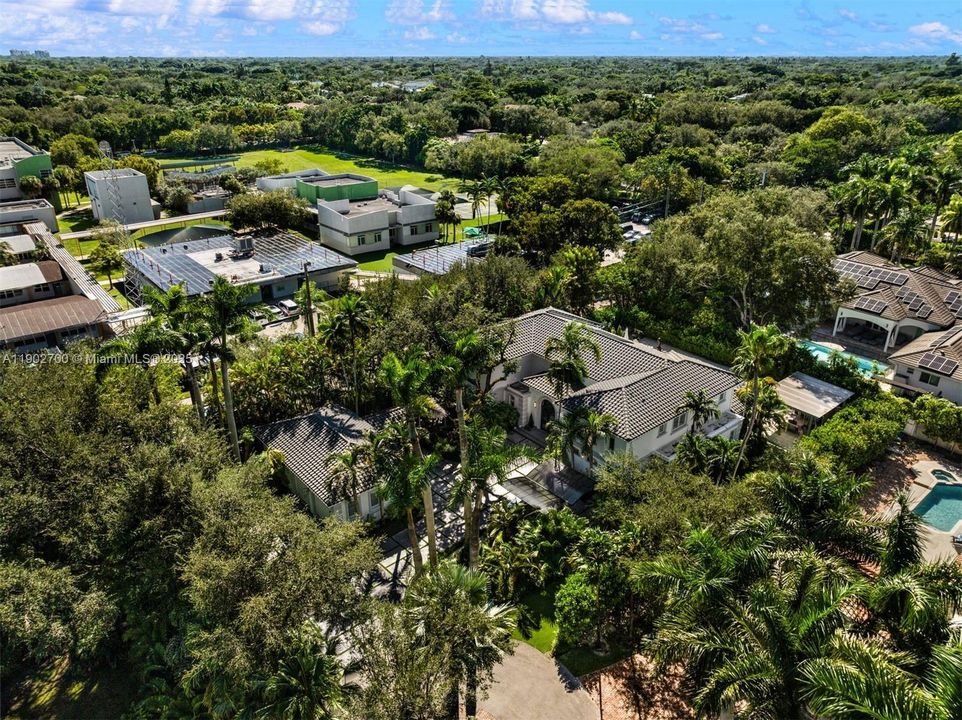 For Sale: $4,995,000 (5 beds, 5 baths, 6447 Square Feet)