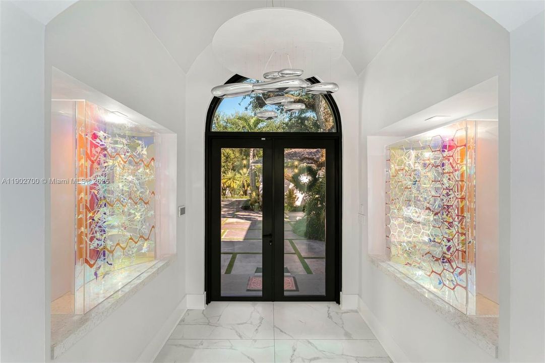 For Sale: $4,995,000 (5 beds, 5 baths, 6447 Square Feet)