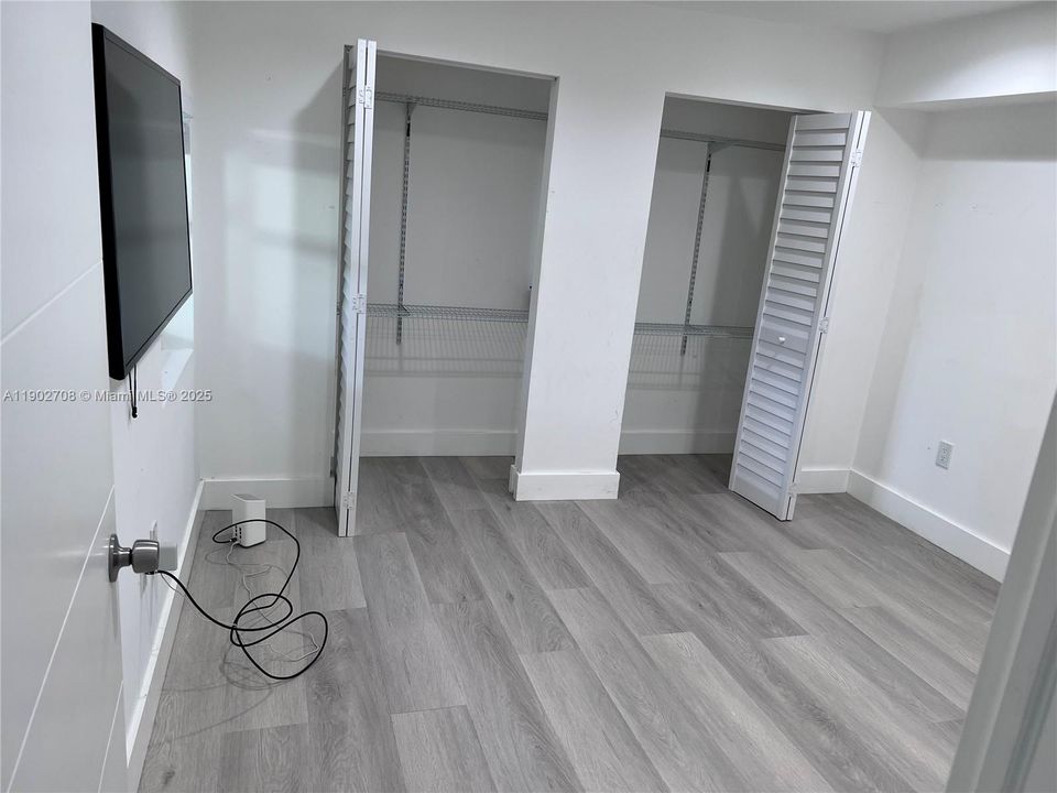 Recently Rented: $2,600 (2 beds, 1 baths, 0 Square Feet)