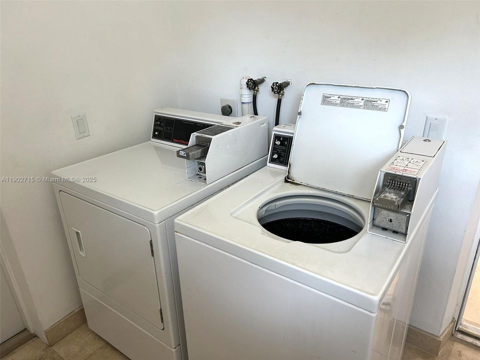 Recientemente alquilado: $2,500 (2 camas, 1 baños, 940 Pies cuadrados)