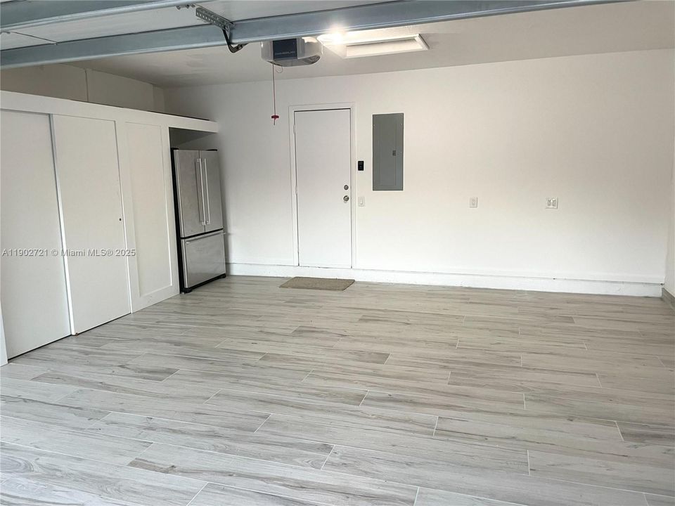 Recently Rented: $4,850 (4 beds, 3 baths, 2088 Square Feet)