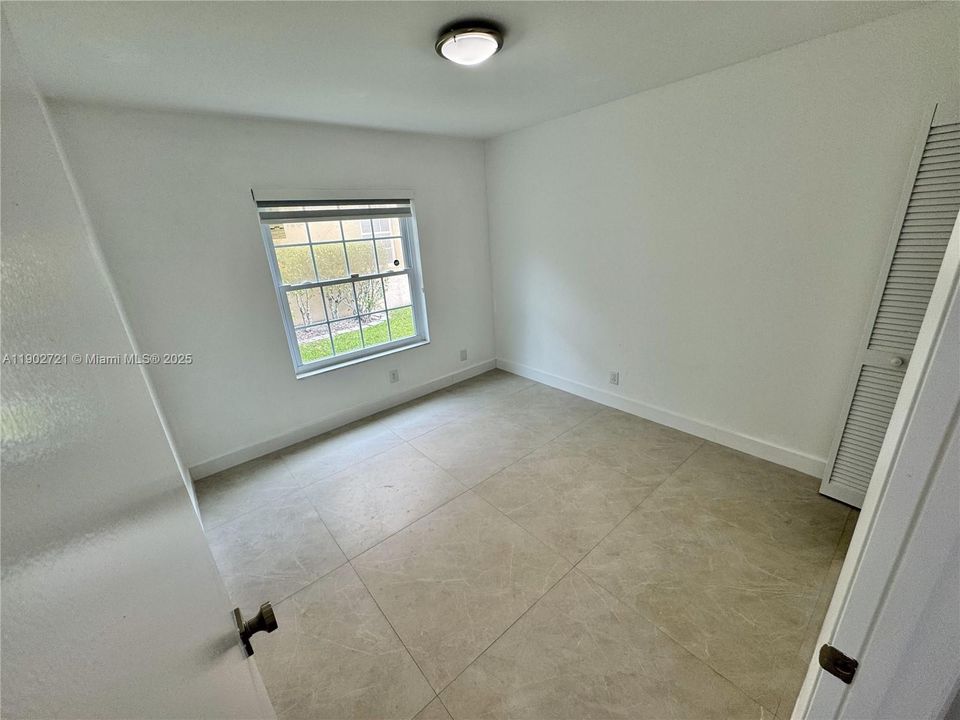 Recently Rented: $4,850 (4 beds, 3 baths, 2088 Square Feet)