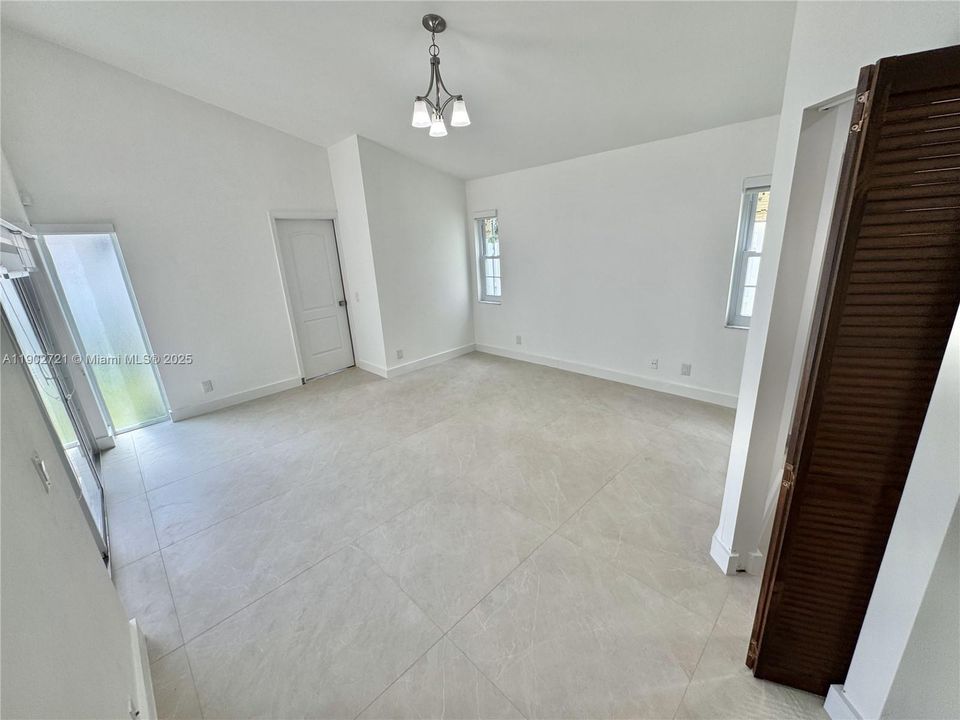 Recently Rented: $4,850 (4 beds, 3 baths, 2088 Square Feet)