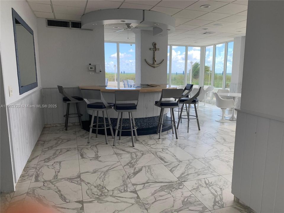 For Rent: $4,000 (2 beds, 2 baths, 1155 Square Feet)