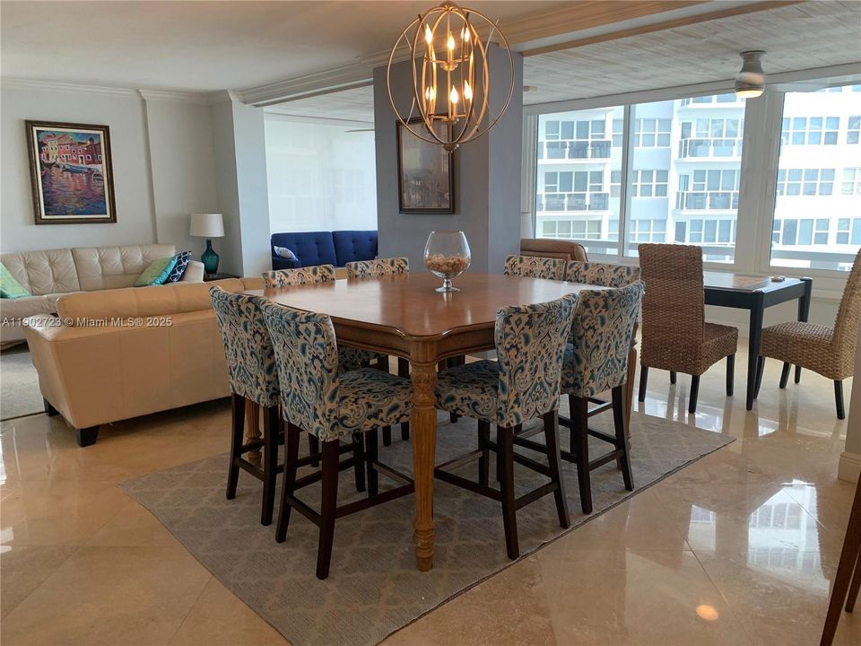 For Rent: $4,000 (2 beds, 2 baths, 1155 Square Feet)