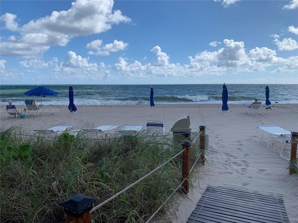 For Rent: $4,000 (2 beds, 2 baths, 1155 Square Feet)