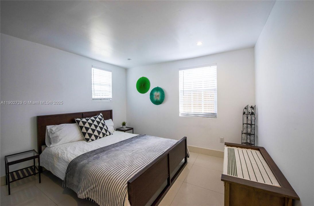 For Rent: $2,200 (2 beds, 2 baths, 970 Square Feet)