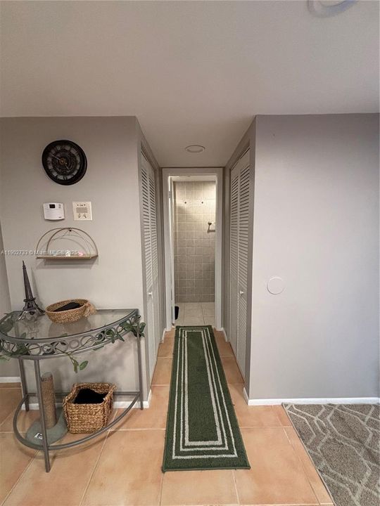 For Sale: $129,000 (1 beds, 1 baths, 800 Square Feet)